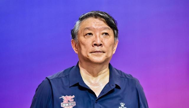 来国家队并, 另一方面, 中国女篮两