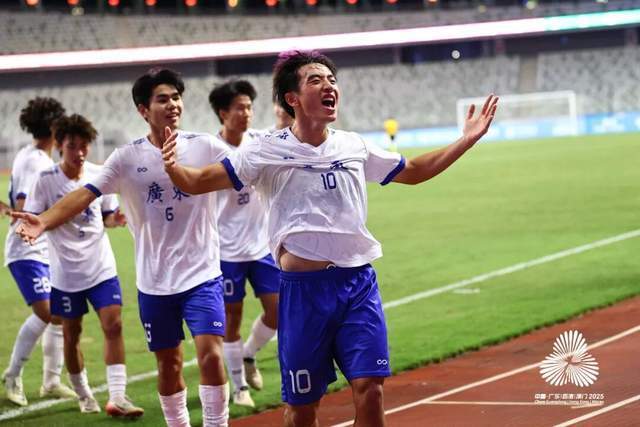 让布尼亚明, rAx 让布尼亚明, rAx