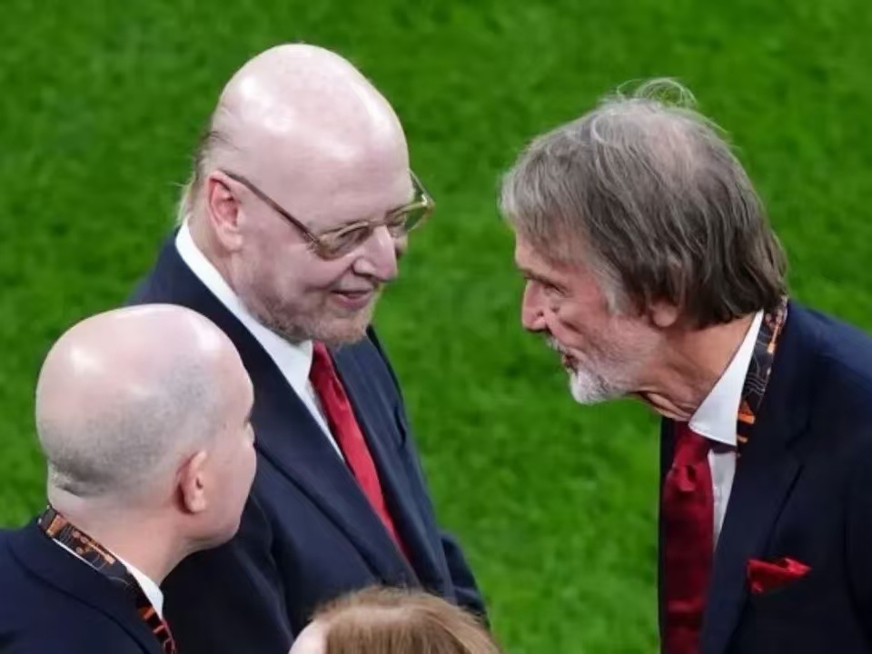 曼联价格的, 曼联现在的